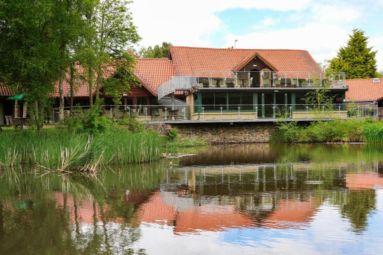 Chevin Country Park Hotel & Spa Отлі Екстер'єр фото