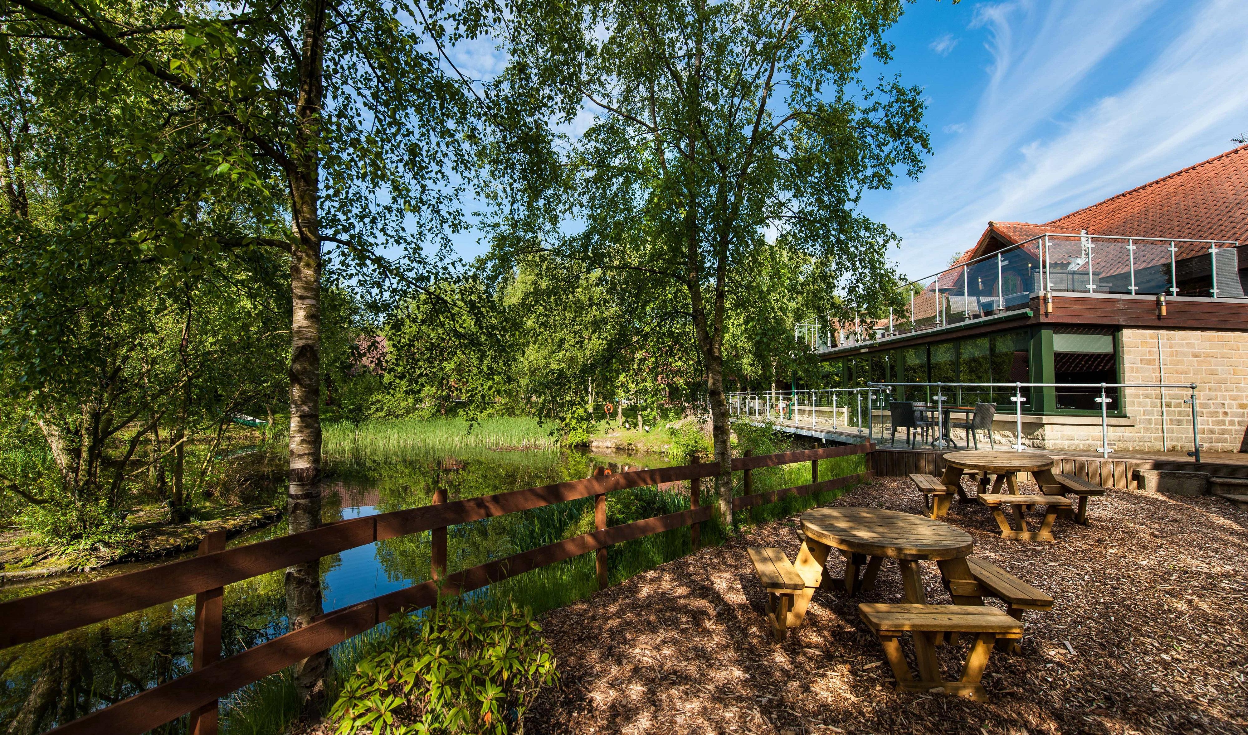 Chevin Country Park Hotel & Spa Отлі Екстер'єр фото